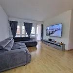 Tolle Moeblierte Wohnung 76B
