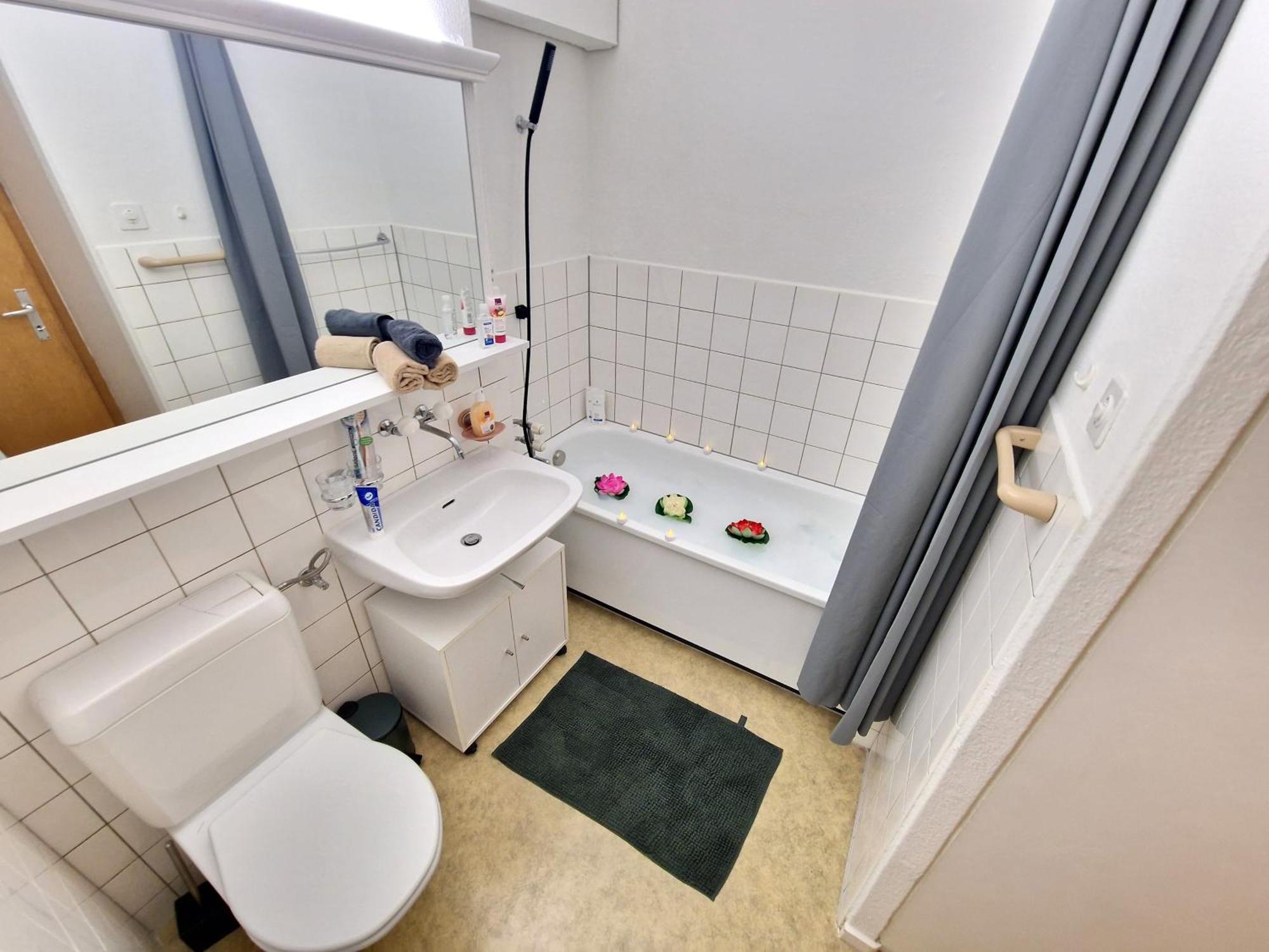 Apartment Tolle Moeblierte 76b