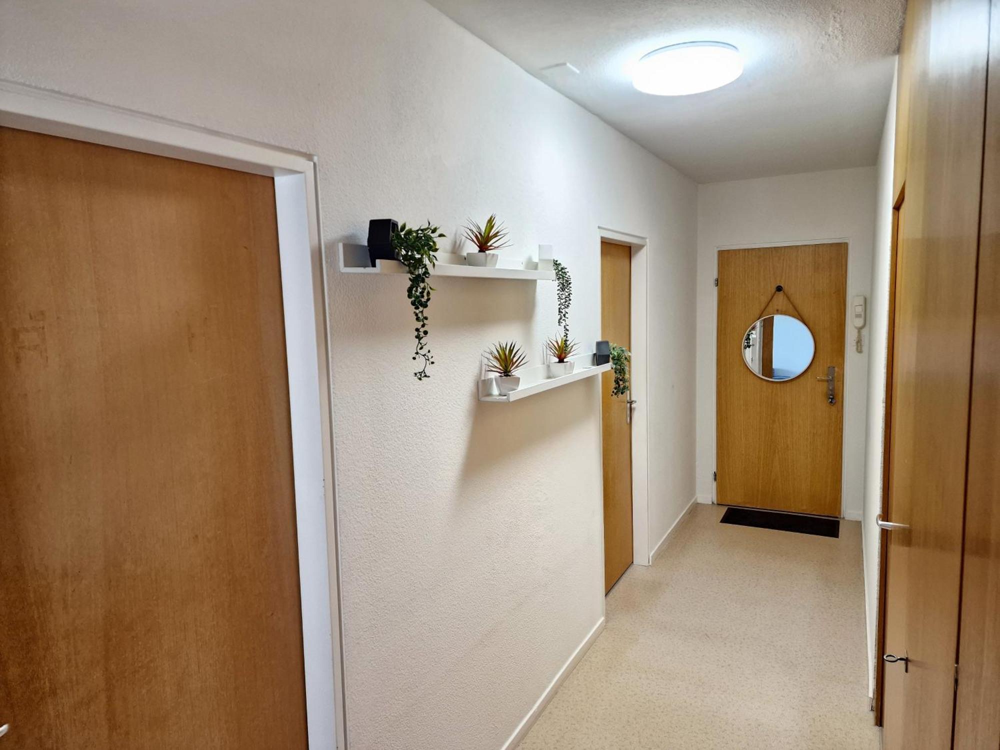 Tolle Moeblierte 76b Apartment